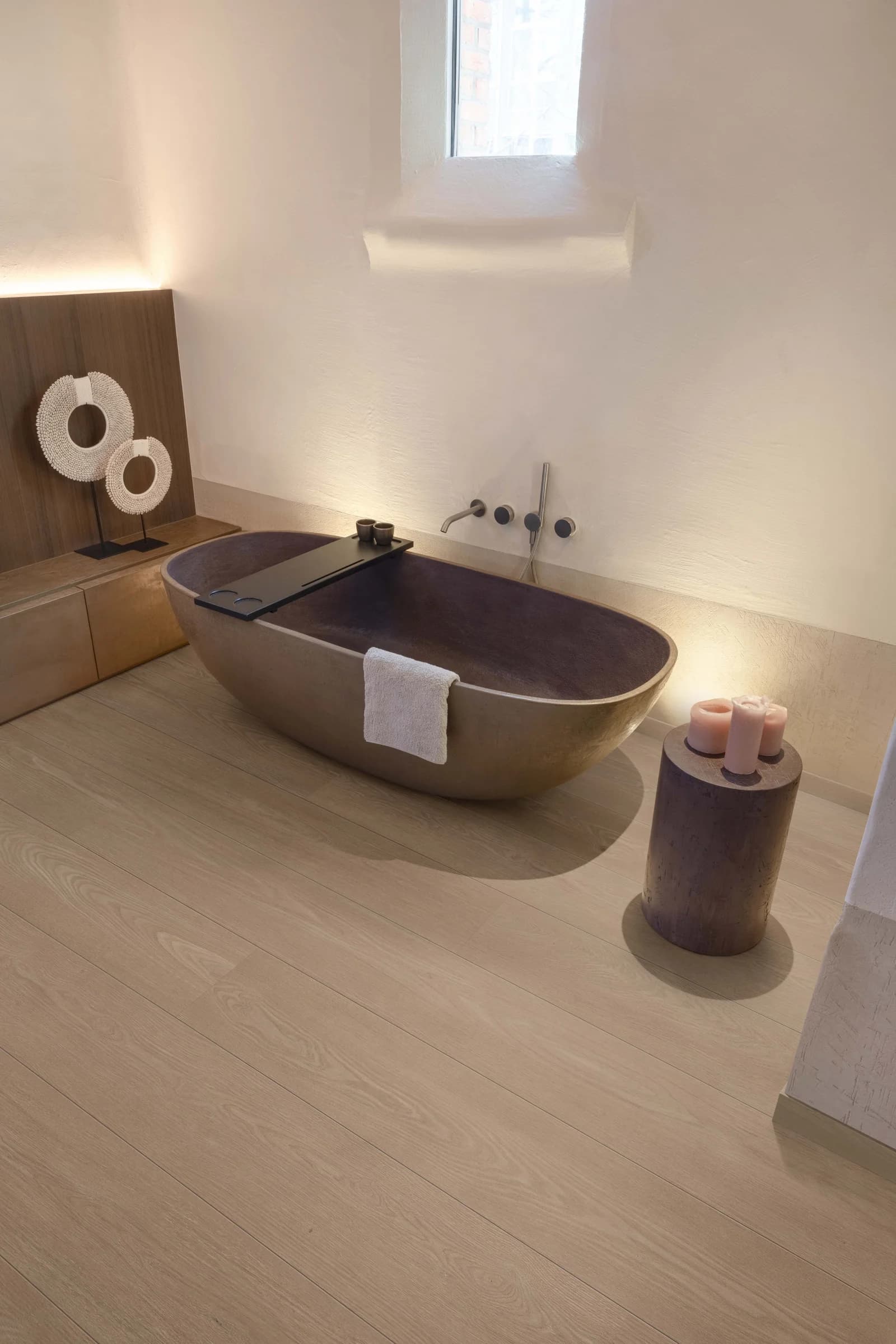 Vinylová podlaha COREtec Alhambra s extra dlhými lamelami 2515 mm v interiéri