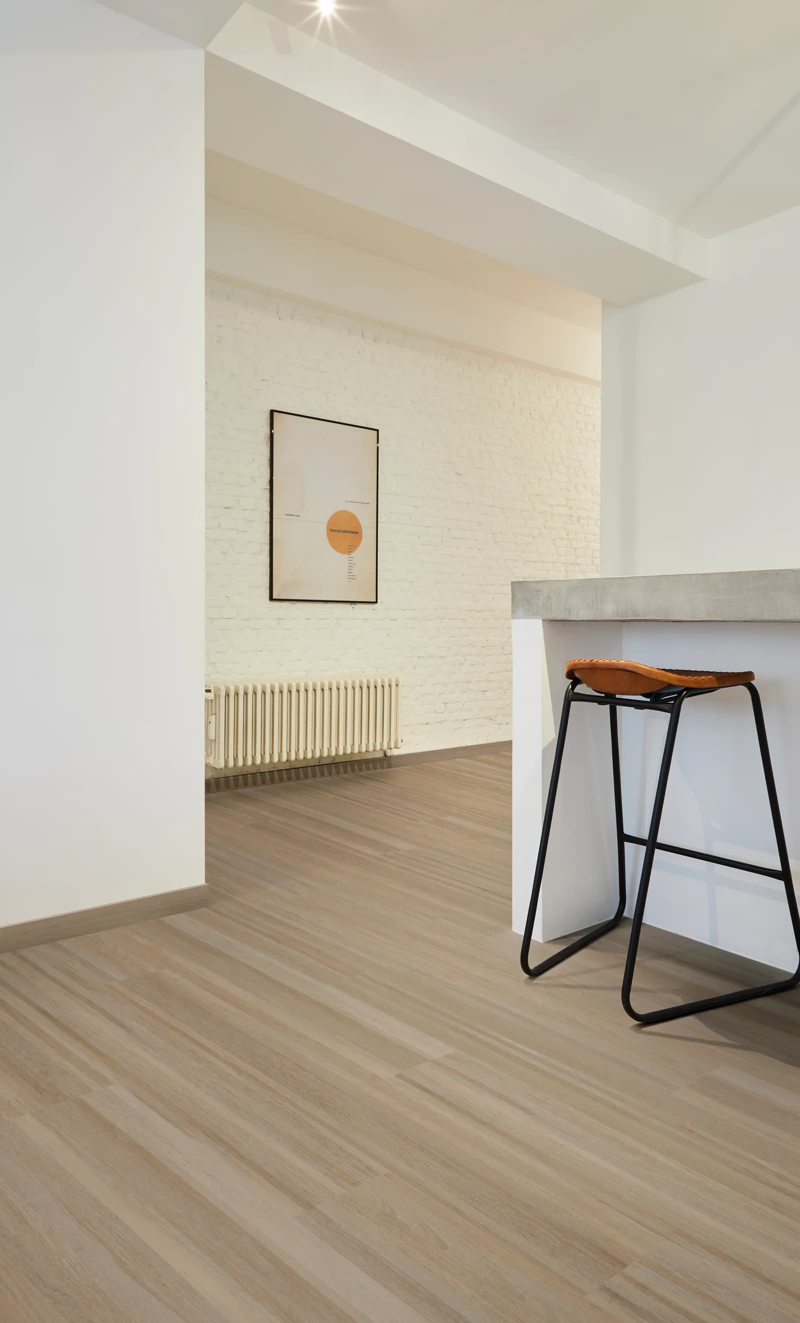 Vinylová podlaha COREtec Industry Oak 74 s odolnou 0,5 mm úžitkovou vrstvou v interiéri