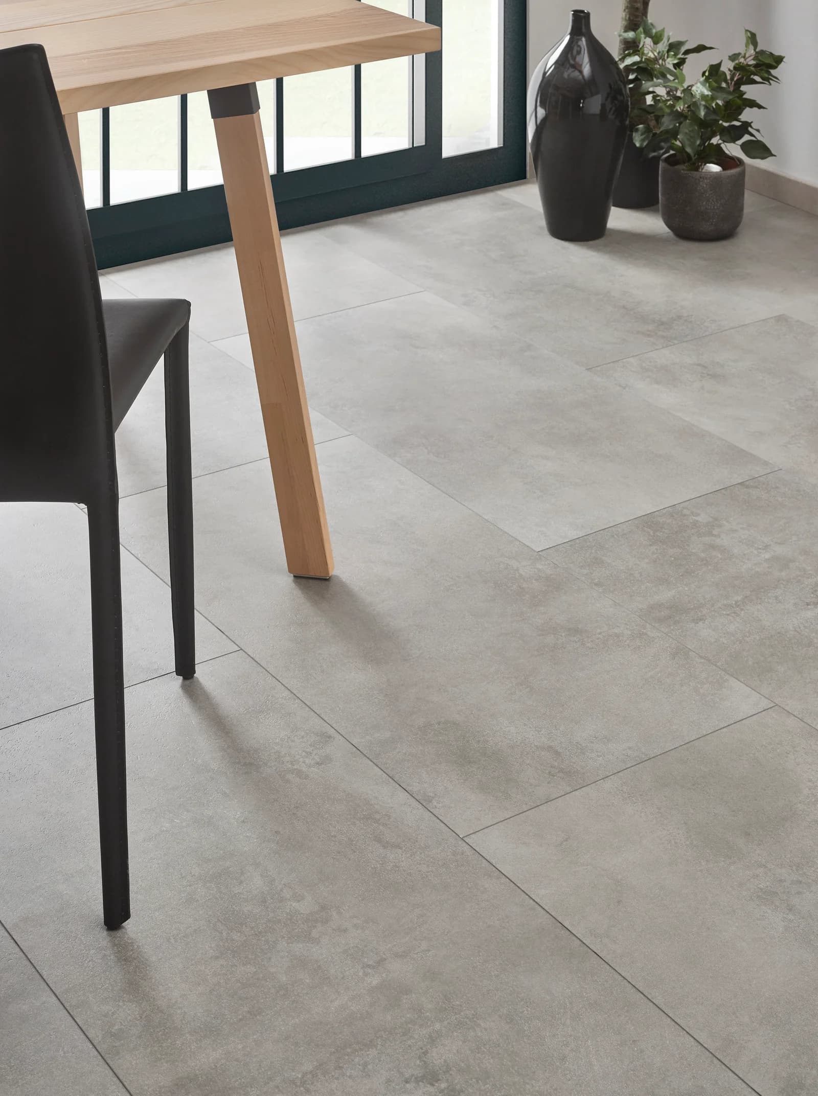 Minerálna vinylová podlaha COREtec PICO 0393 B s dekorom prírodného kameňa v interiéri