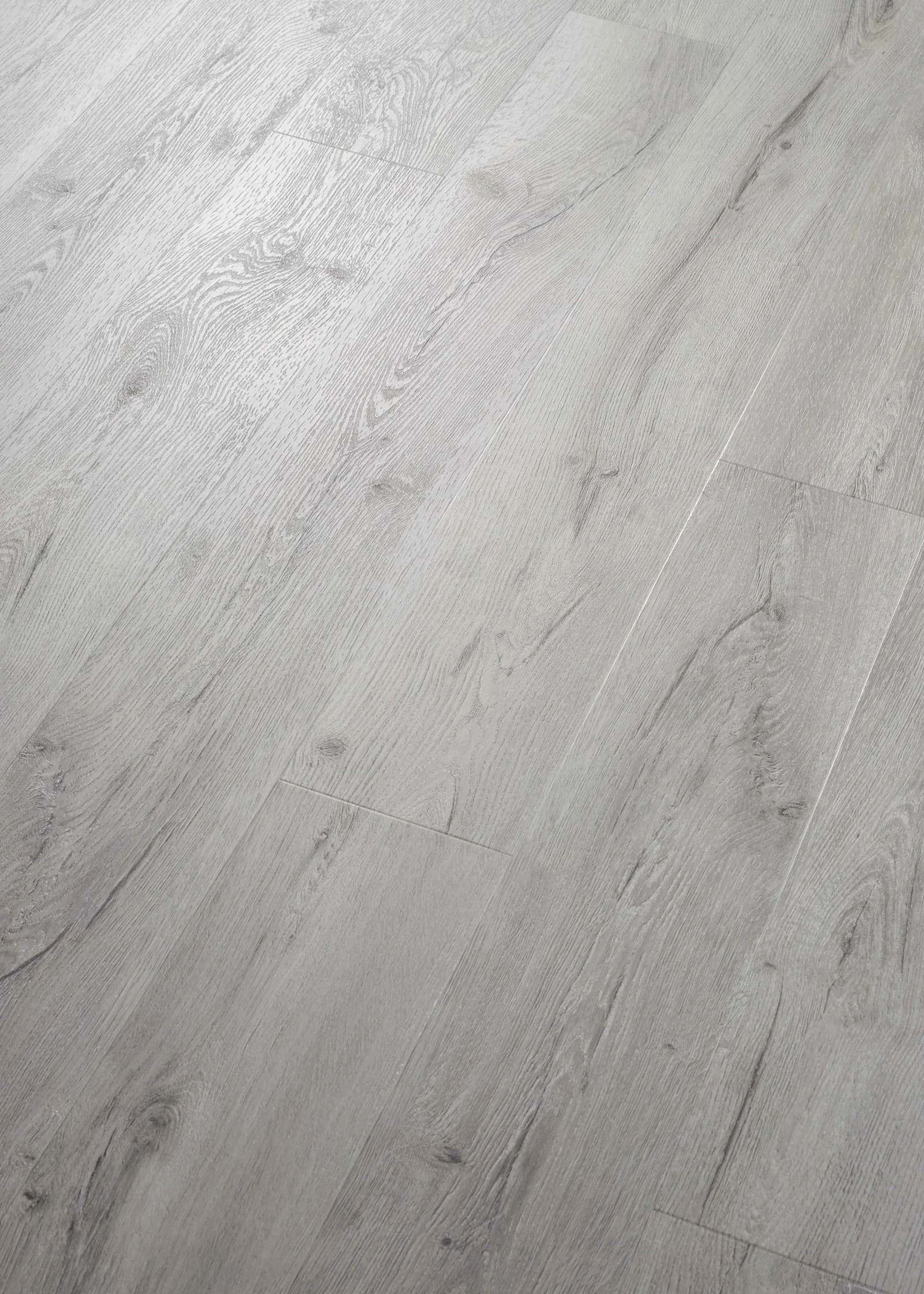 Vinylová podlaha COREtec Wind River 06, detailný pohľad na štruktúru a fazetu